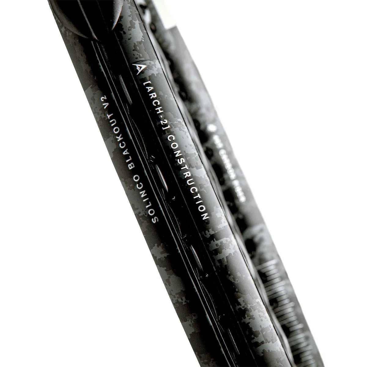 RAQUETTE DE TENNIS SOLINCO BLACKOUT V2 CAMO (300 GR) (2025)