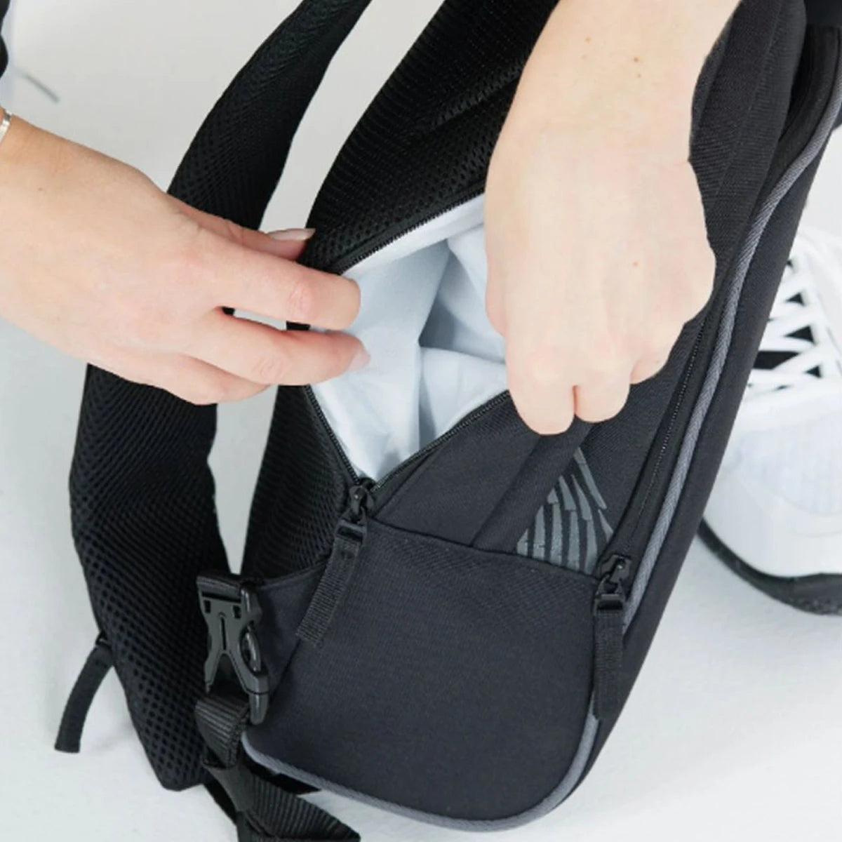 FZ FORZA SLING BAG BLACK FZ250050