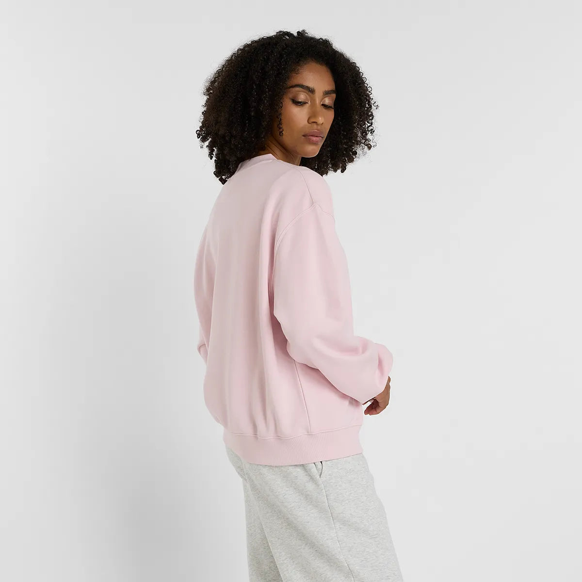 NEW BALANCE DAMEN SWEATSHIRT ESSENTIALS FRENCH TERRY LOGO