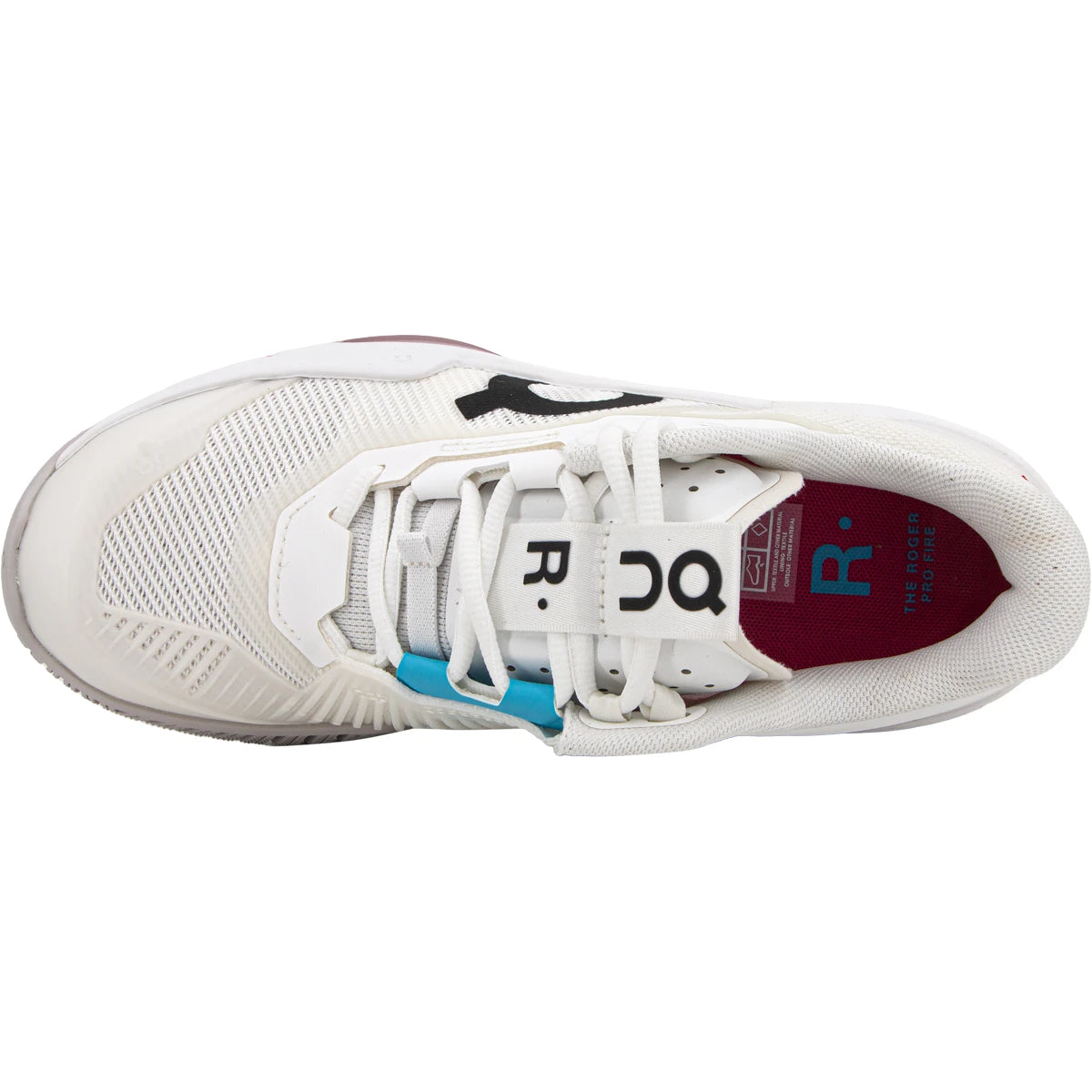 ON WOMEN'S SHOES THE ROGER PRO FIRE ALL SURFACES