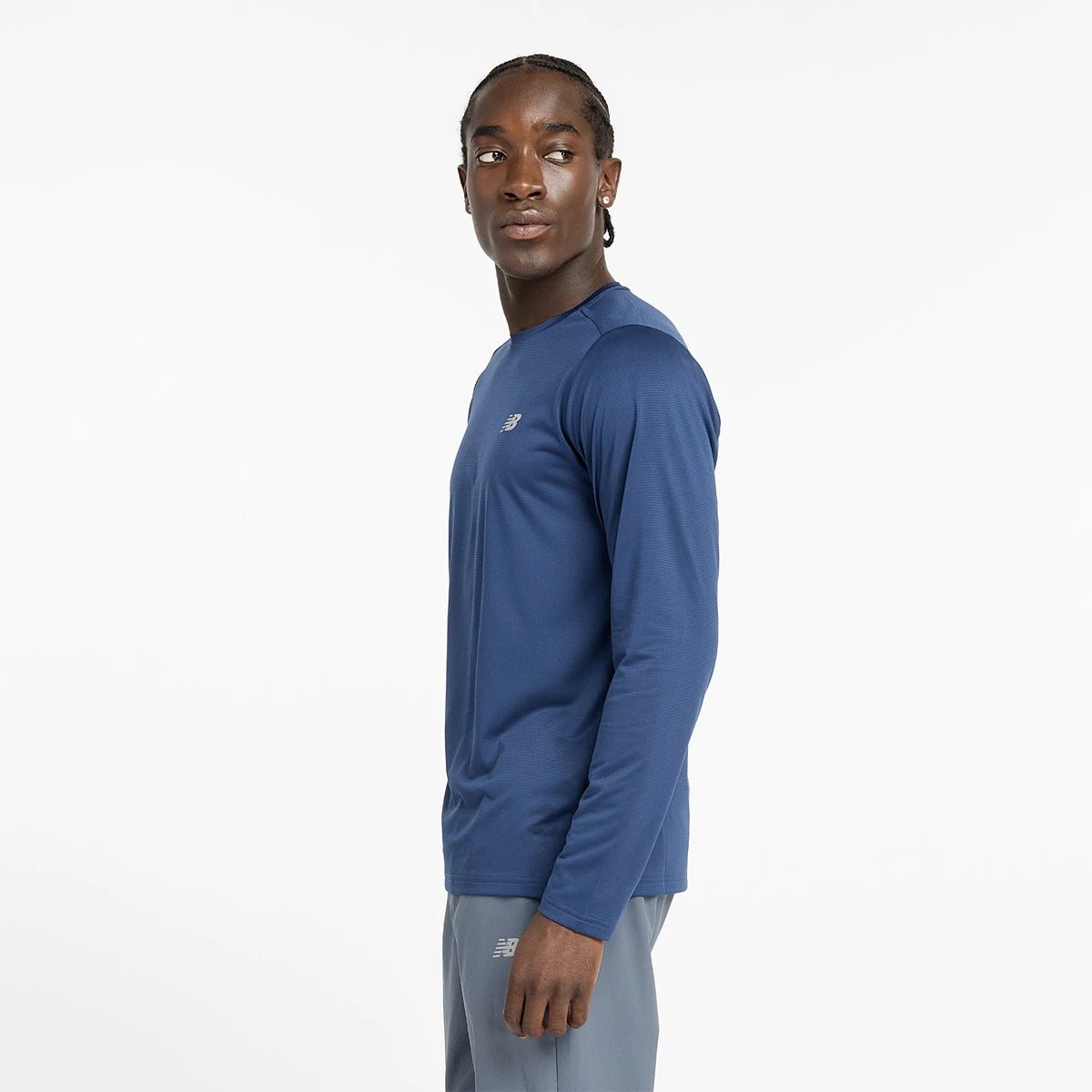 T-SHIRT NEW BALANCE SPORT ESSENTIALS MANCHES LONGUES