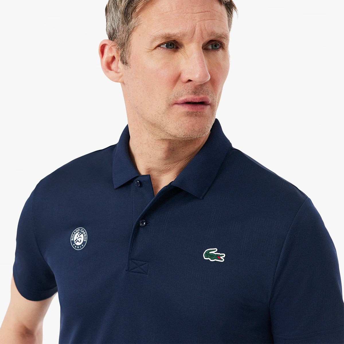 POLO LACOSTE MEDVEDEV ON COURT GRAPHIQUE