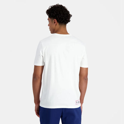 LE COQ SPORTIF PARIS 2024 GRAPHIC T-SHIRT