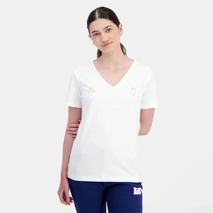 V-NECK LE COQ SPORTIF T-SHIRT PARIS 2024 ESSENTIAL