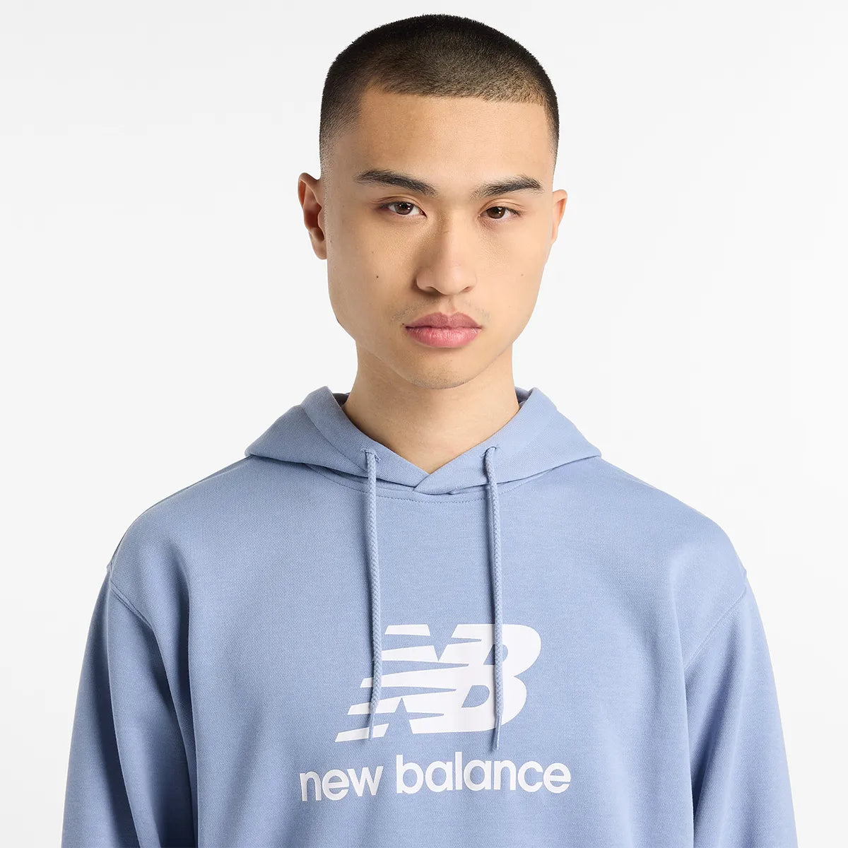 NEW BALANCE ESSENTIALS SWEATSHIRT AUS FRENCH TERRY MIT LOGO-RUNDHALSAUSSCHNITT