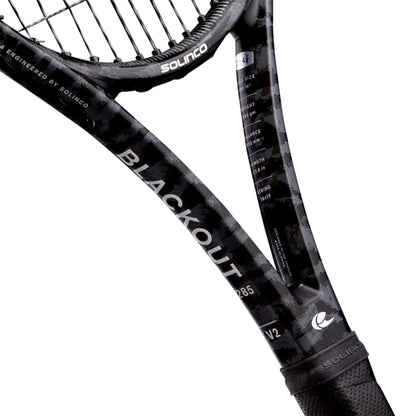 RAQUETTE DE TENNIS SOLINCO BLACKOUT V2 CAMO (285 GR) (2025)