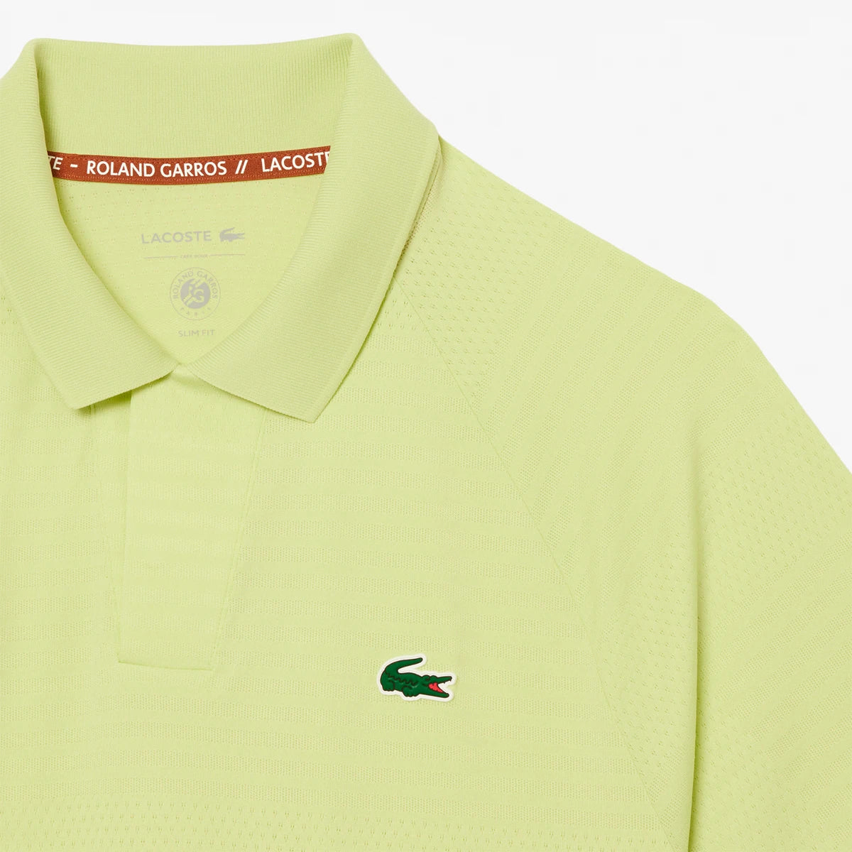 POLO LACOSTE SPIELER AUF DEM PLATZ GRAFISCH