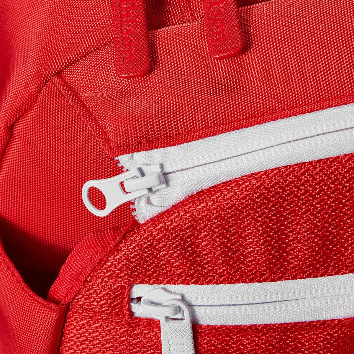 KLEINE DUFFLE-TASCHE WILSON SUPER TOUR ROT