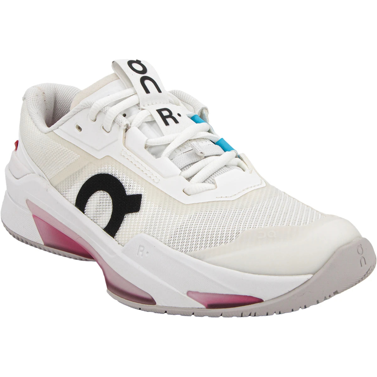 ON WOMEN'S SHOES THE ROGER PRO FIRE ALL SURFACES