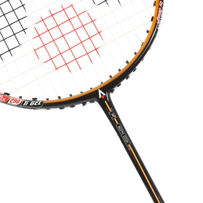 RAQUETTE DE BADMINTON KARAKAL BLACK ZONE 40 (CORDEE)