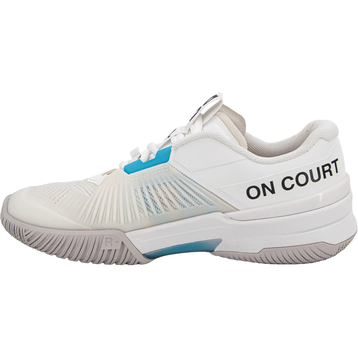 ON WOMEN'S SHOES THE ROGER PRO FIRE ALL SURFACES